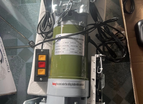 Mô tơ mái xếp và mô tơ mái hiên trong ống